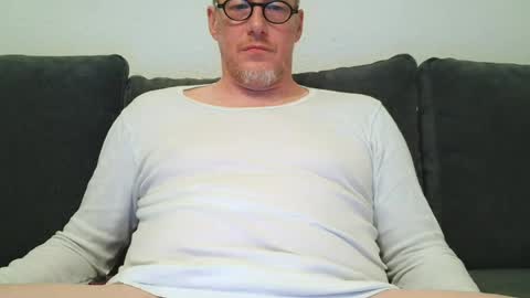 olavdelux online show from July 27, 2026, 9:11 pm