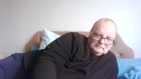 old_fkr online show from February 16, 2025, 10:21 am