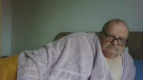 old_fkr online show from February 10, 2026, 2:21 pm