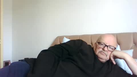 Snapshot of old_fkrr_ chatting on September 15, 2025, 8:47 am old_fkrr_ online show from September 15, 2025, 8:47 am