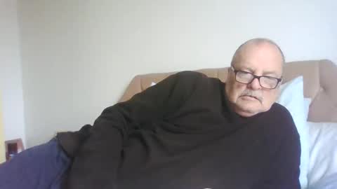 Snapshot of old_fkrr_ chatting on October 16, 2025, 10:05 am old_fkrr_ online show from October 16, 2025, 10:05 am