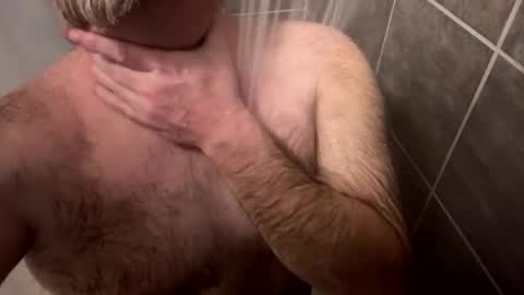 oldbones2 online show from March 8, 2026, 1:14 am