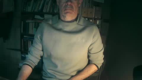 Snapshot of oldhairybastard chatting on December 8, 2024, 9:57 am oldhairybastard online show from December 8, 2024, 9:57 am