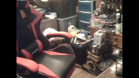 Snapshot of oldman196262 chatting on September 15, 2025, 2:39 pm oldman196262 online show from September 15, 2025, 2:39 pm