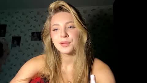 Snapshot of oletaguinyard chatting on November 5, 2025, 3:12 pm Kem online show from November 5, 2025, 3:12 pm