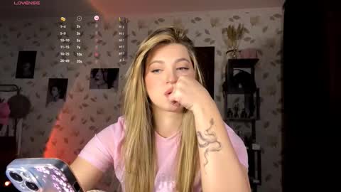 Snapshot of oletaguinyard chatting on November 8, 2025, 3:56 pm Kem online show from November 8, 2025, 3:56 pm