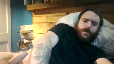 olictavio098 online show from November 3, 2025, 5:58 pm