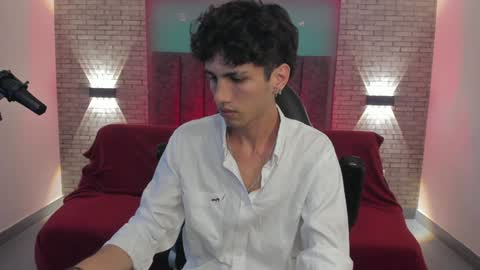 Snapshot of oliver_fast_ chatting on December 17, 2024, 2:00 pm Oliver fast online show from December 17, 2024, 2:00 pm