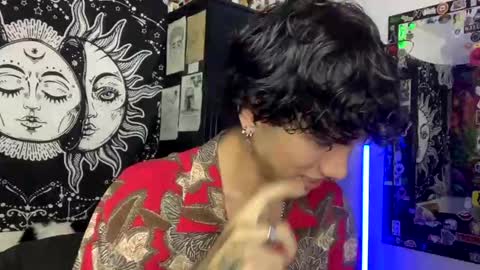 Snapshot of oliver_fast_ chatting on October 15, 2025, 6:13 am Oliver fast online show from October 15, 2025, 6:13 am