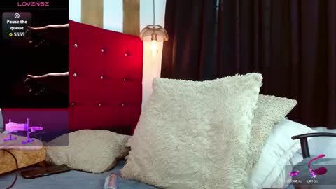 Snapshot of oliver_king_sex chatting on October 31, 2025, 3:02 pm Oliver Smith online show from October 31, 2025, 3:02 pm