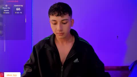 oliveeer online show from January 11, 2026, 8:25 pm