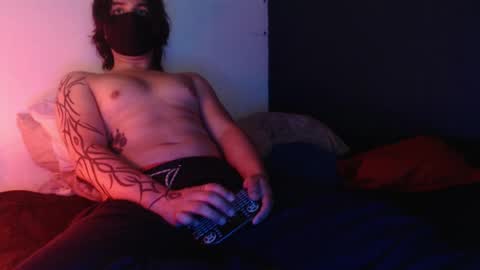 oliver_laid_2023 online show from January 5, 2025, 6:24 am