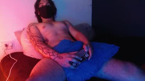 oliver_laid_2023 online show from January 5, 2025, 9:26 am