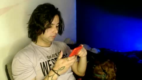 oliver_laid_2023 online show from January 18, 2025, 8:51 pm