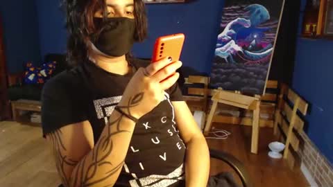 oliver_laid_2023 online show from March 10, 2025, 3:01 am