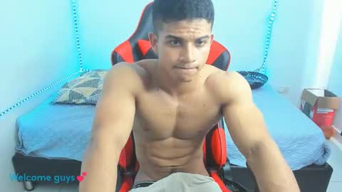 Snapshot of oliver_thompsson chatting on January 24, 2025, 7:07 pm oliver thompsson online show from January 24, 2025, 7:07 pm