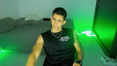 Oliver bennet online show from March 6, 2025, 1:27 am