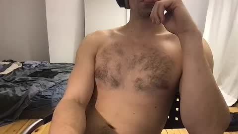 Snapshot of oliverbisbis1 chatting on October 14, 2025, 10:43 pm oliverbisbis1 online show from October 14, 2025, 10:43 pm