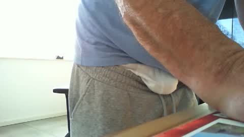 Rene online show from November 27, 2025, 11:56 am