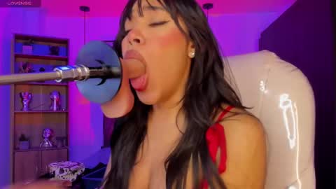 Olivia online show from March 9, 2025, 4:27 am