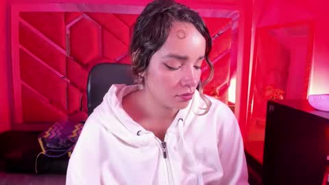  OLIVIA  online show from March 2, 2026, 5:08 am