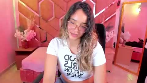  OLIVIA  online show from July 24, 2026, 4:43 am