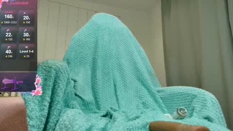 Olivia Hi guys Follow me  online show from December 2, 2025, 12:27 am