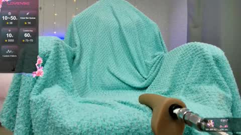 Olivia Hi guys Follow me  online show from January 13, 2026, 1:11 am