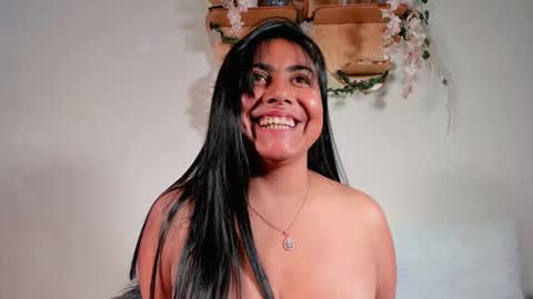 Olivia  happyness  online show from January 20, 2025, 5:59 pm