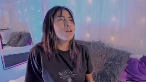 IG Im Oliviamorrys X OliviaMorrys online show from July 22, 2026, 3:26 pm