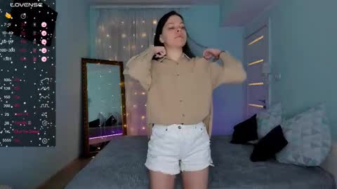 Olivia online show from March 3, 2025, 2:26 am