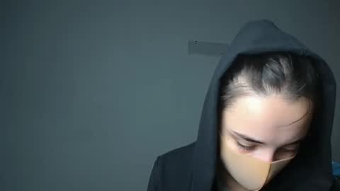 Olivia online show from October 8, 2025, 9:18 am