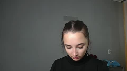 Olivia online show from October 12, 2025, 10:03 am