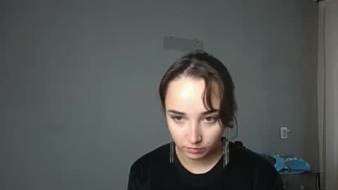 Olivia online show from October 20, 2025, 12:16 pm