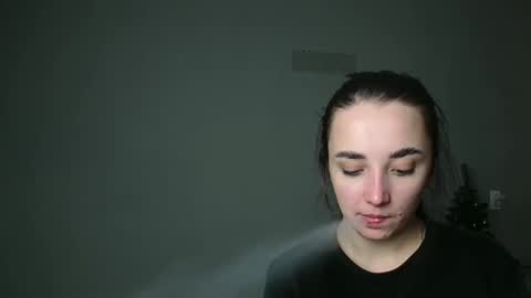 Snapshot of olivia_oliv chatting on February 10, 2026, 9:08 pm Olivia online show from February 10, 2026, 9:08 pm