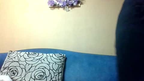 Olivia online show from February 7, 2026, 12:31 pm