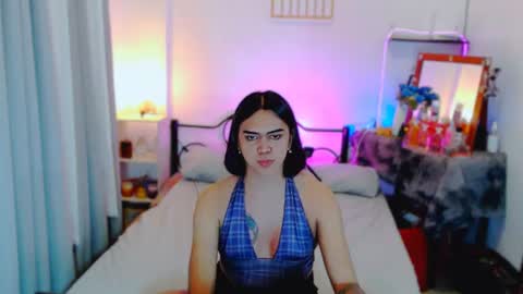 olivia_xxo online show from July 28, 2026, 4:39 pm