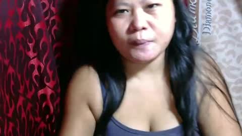 olivia_z online show from June 13, 2026, 6:44 am