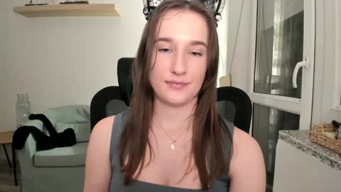 Snapshot of oliviaaa2003 chatting on March 11, 2025, 10:53 pm Oliwiaa2004 online show from March 11, 2025, 10:53 pm