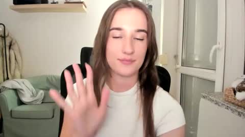 Snapshot of oliviaaa2003 chatting on December 22, 2025, 9:56 pm Oliwiaa2004 online show from December 22, 2025, 9:56 pm