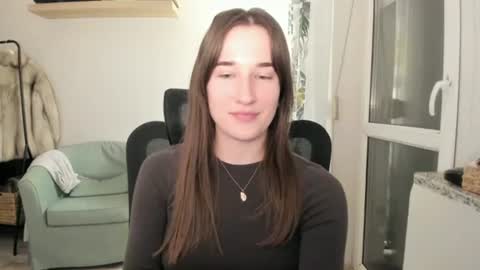 Snapshot of oliviaaa2003 chatting on February 15, 2026, 4:58 pm Oliwiaa2004 online show from February 15, 2026, 4:58 pm