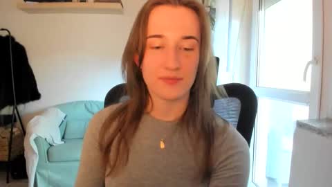 Snapshot of oliviaaa2003 chatting on May 27, 2026, 3:20 pm Oliwiaa2004 online show from May 27, 2026, 3:20 pm