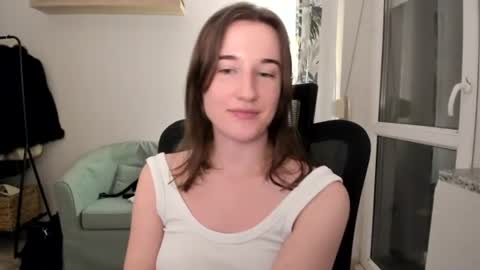 Snapshot of oliviaaa2003 chatting on July 26, 2026, 7:32 pm Oliwiaa2004 online show from July 26, 2026, 7:32 pm