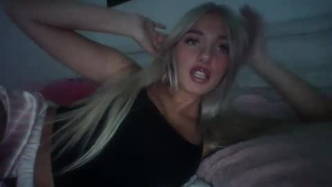 Snapshot of oliviacarterrr chatting on October 2, 2025, 8:54 am oliviacarterrr online show from October 2, 2025, 8:54 am