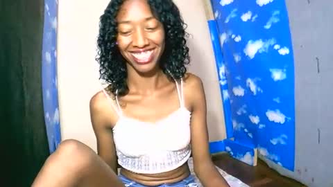 Snapshot of oliviah27 chatting on September 30, 2025, 7:08 pm oliviah27 online show from September 30, 2025, 7:08 pm