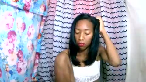 Snapshot of oliviah27 chatting on October 17, 2025, 8:39 am oliviah27 online show from October 17, 2025, 8:39 am