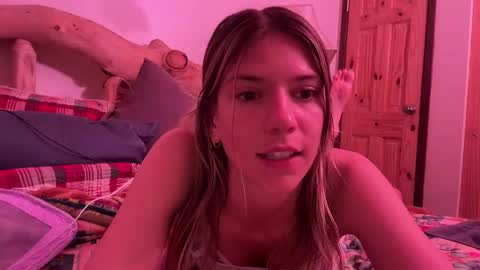 Olivia online show from March 3, 2025, 12:37 am