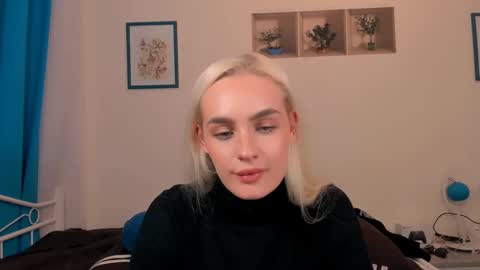 oliviaBeauty online show from April 14, 2026, 8:37 pm