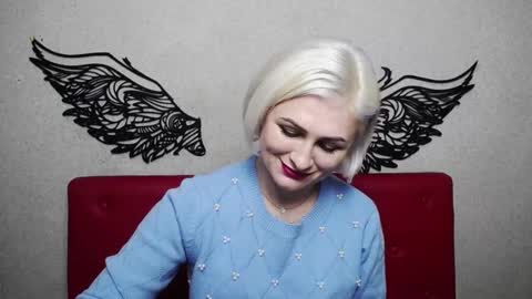 OliviaHorst online show from February 8, 2025, 3:21 pm