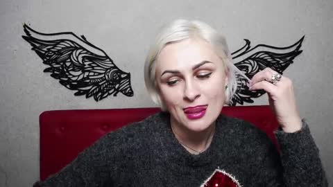 OliviaHorst online show from February 9, 2025, 12:52 pm